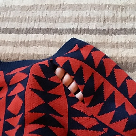 Sweater - Picture 3 of 4